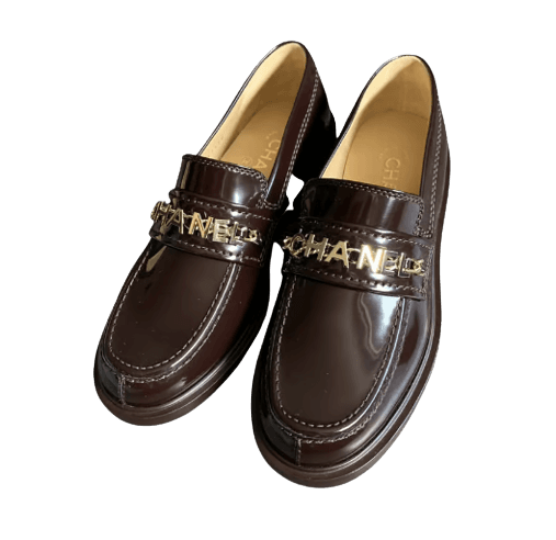 Shiny Calfskin Logo Loafers