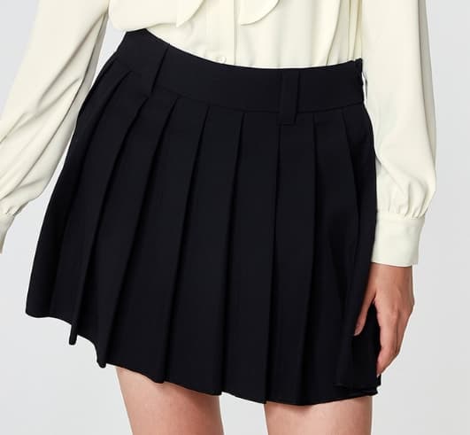 Pleats Wool Mini Skirt (Black