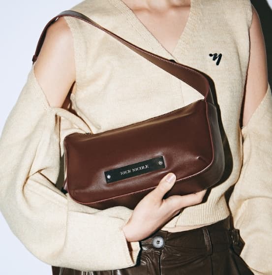 CRYSTAL POUND LEATHER BAG_BROWN