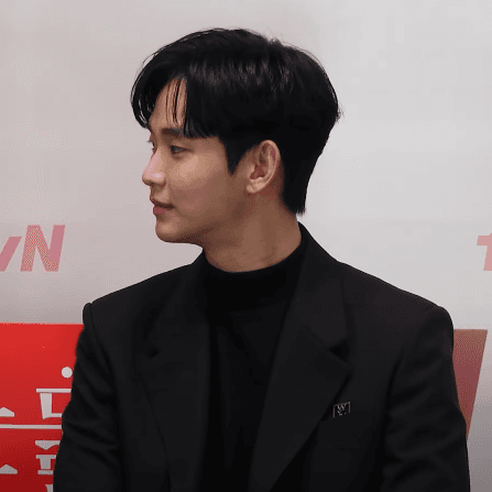 김수현