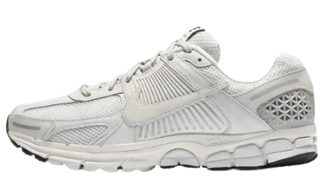 나이키 BV1358-001 줌 보메로 5